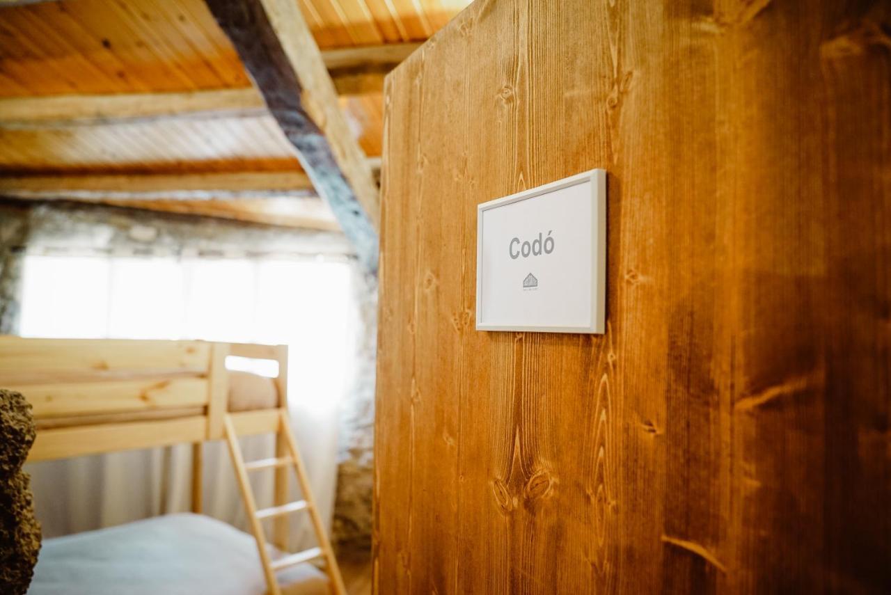 Cases Altes De Posada Naves  Exterior photo