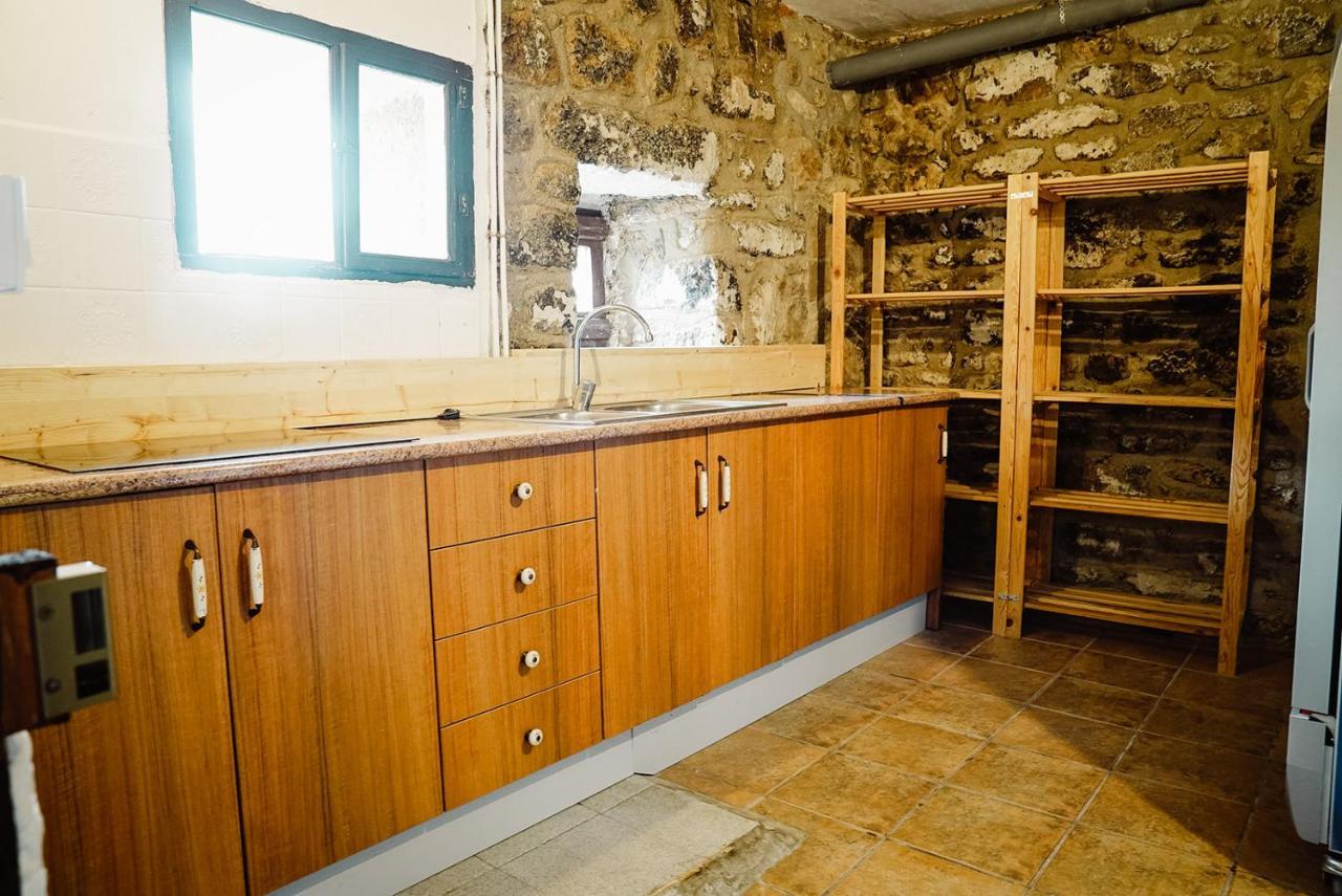 Cases Altes De Posada Naves  Exterior photo