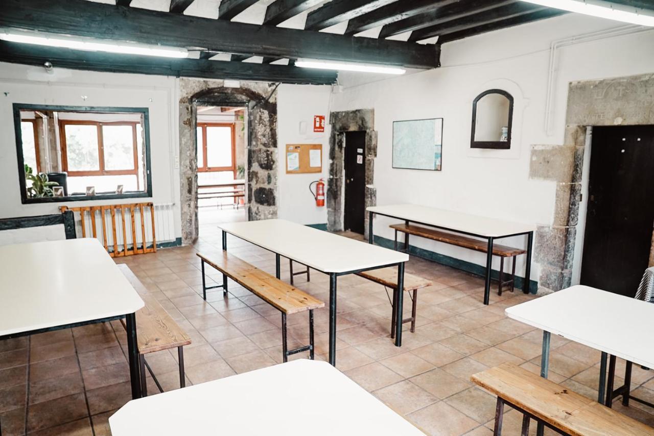 Cases Altes De Posada Naves  Exterior photo