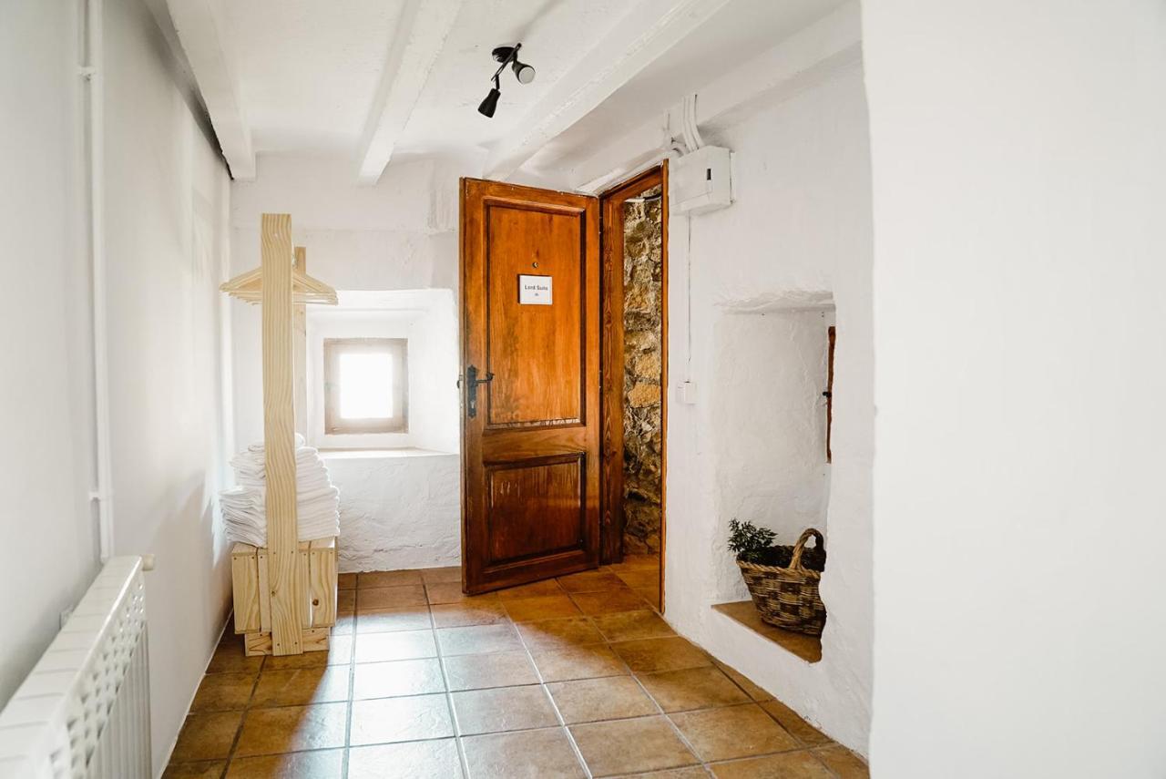 Cases Altes De Posada Naves  Exterior photo